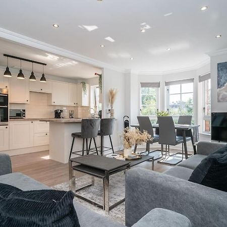 Luxury 2Bed 2Bath Flat In City Centre- Free Parking! Apartment Edinburgh Ngoại thất bức ảnh