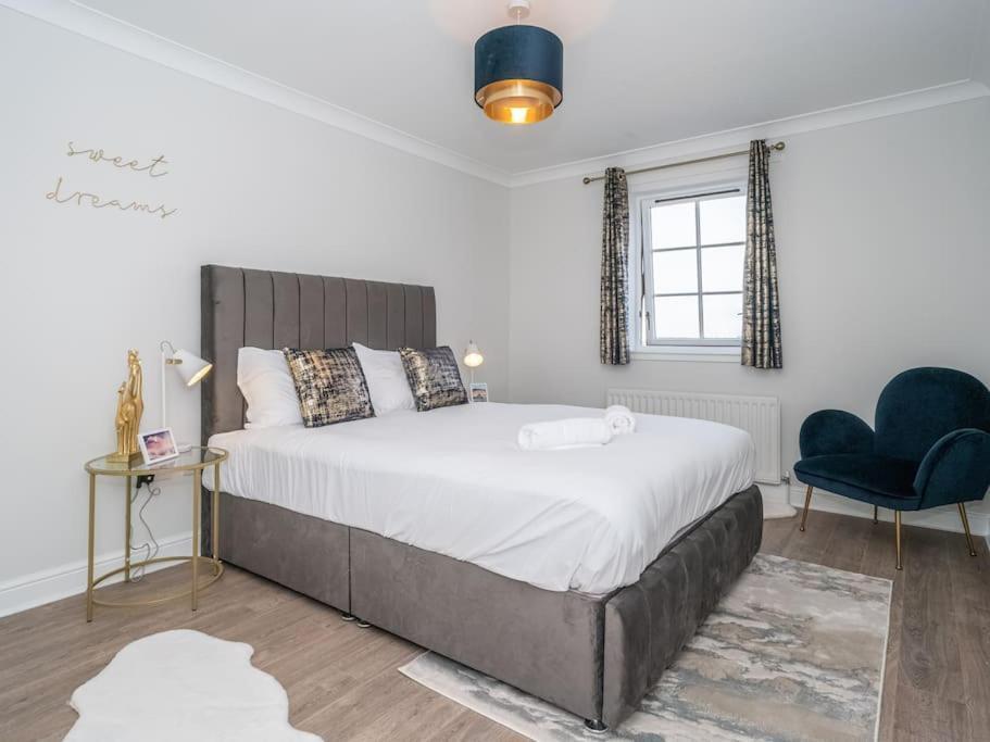 Luxury 2Bed 2Bath Flat In City Centre- Free Parking! Apartment Edinburgh Ngoại thất bức ảnh